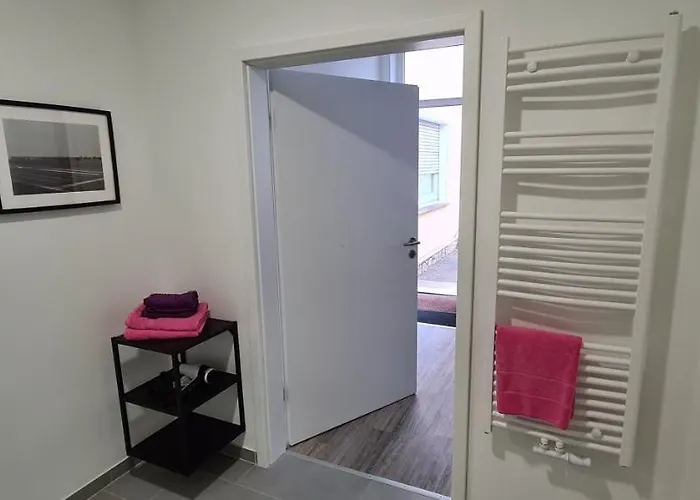 Lavendel, Mit Eigenem Eingang Ein Kleines Haus * باد سالزفلن